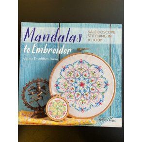 Mandalas to Embroider af Carina Envoldsen-Harris
