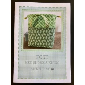 Anne-Pias Pose med snorelukning.